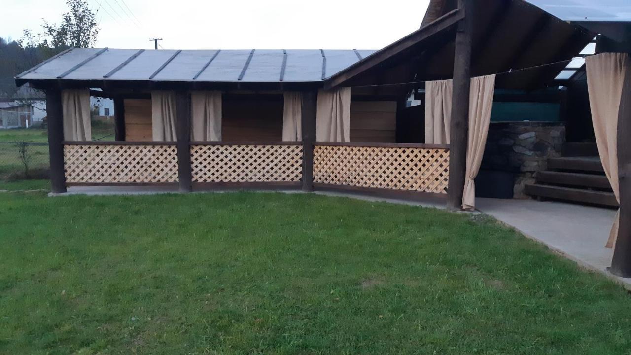 Садиба Райський Куточок Synewyr Exterior foto
